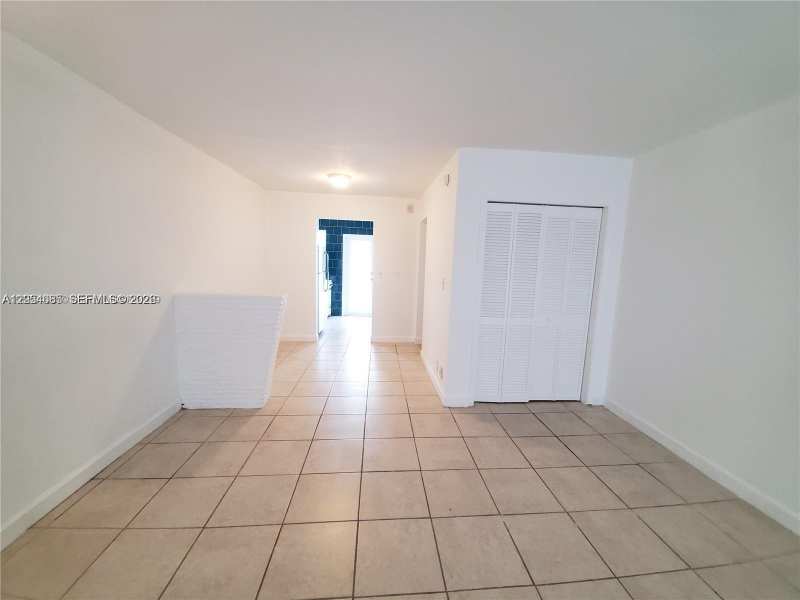 330 86th St # 2, Miami Beach FL 33141