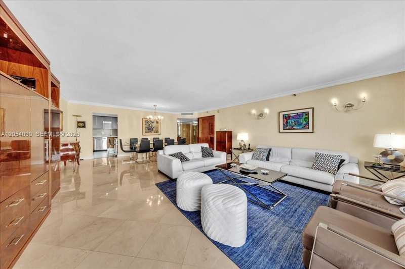 8877 Collins Ave # 2, Surfside FL 33154