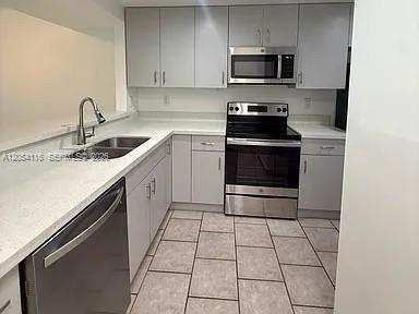 8881 Fontainebleau Blvd # 107, Miami FL 33172