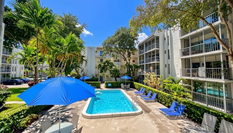 483 N Pine Island Rd # 205, Plantation FL 33324