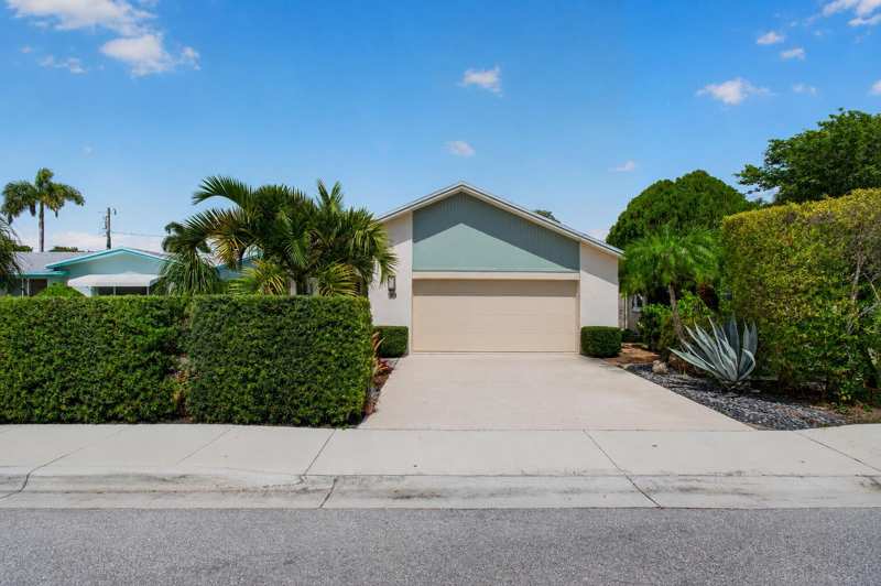 1315 N Lakeside Drive, FL 33460