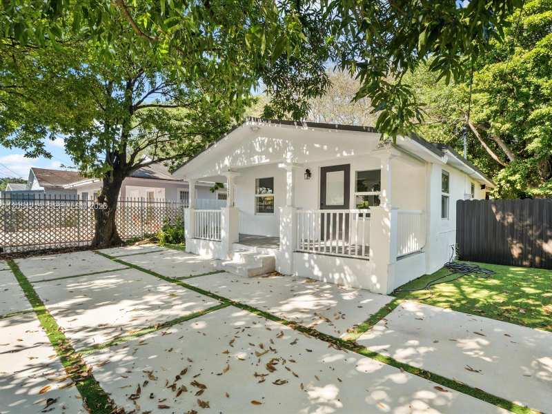 1829 NW 62nd Ter, Miami FL 33147