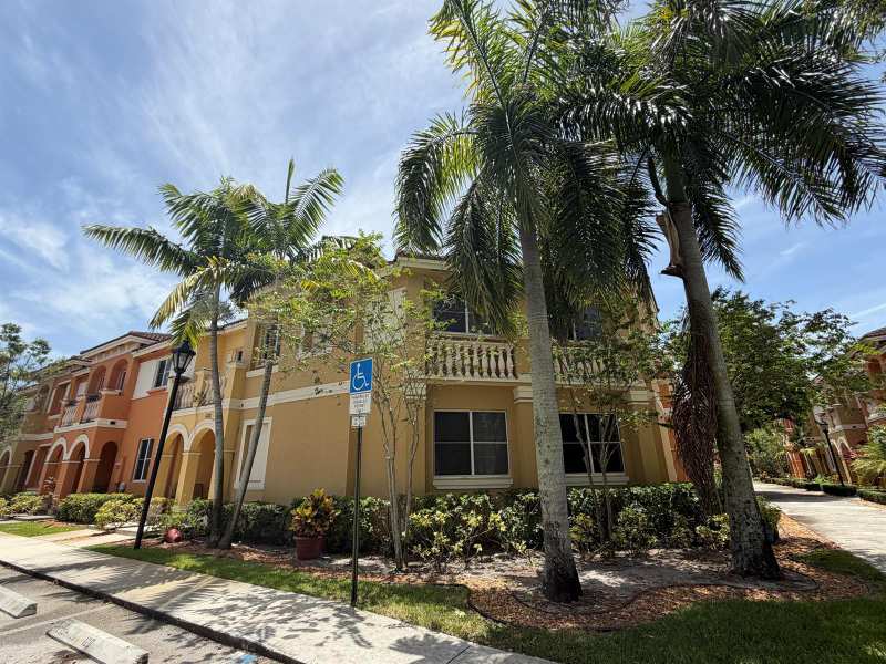 8928 SW 18TH Street, Miramar FL 33025