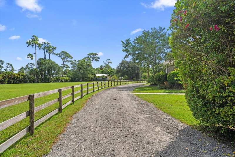 2454/2376 E Road, Loxahatchee FL 33470
