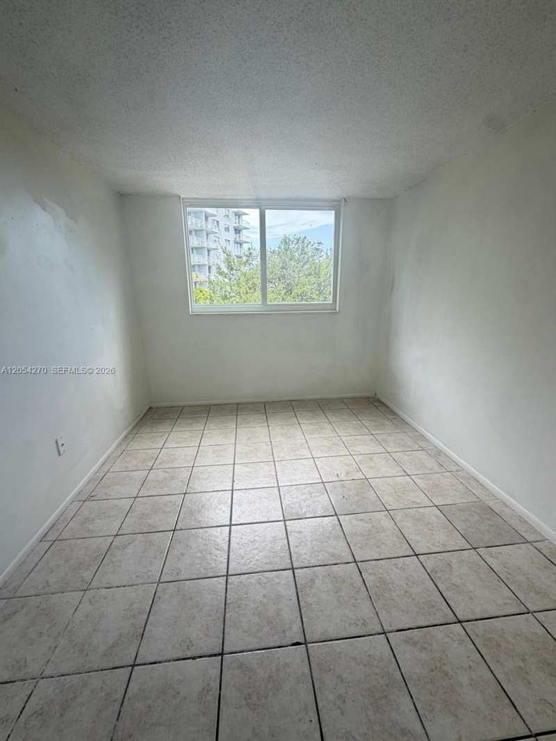 12500 NE 15th Ave # 402, North Miami FL 33161