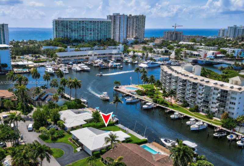 2762 NE 3rd St, Pompano Beach FL 33062