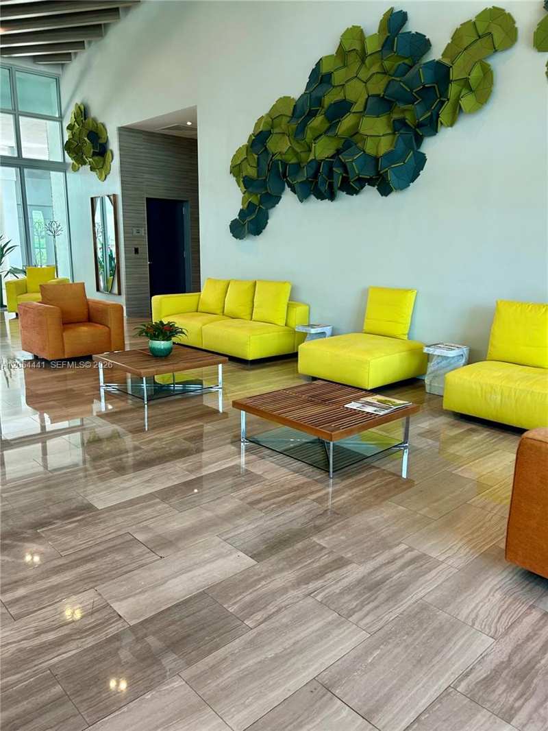 1600 SW 1st Ave # 812, Miami FL 33129