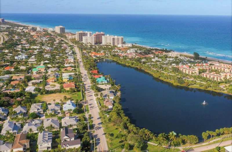 400 Seaside Lane, Juno Beach FL 33408