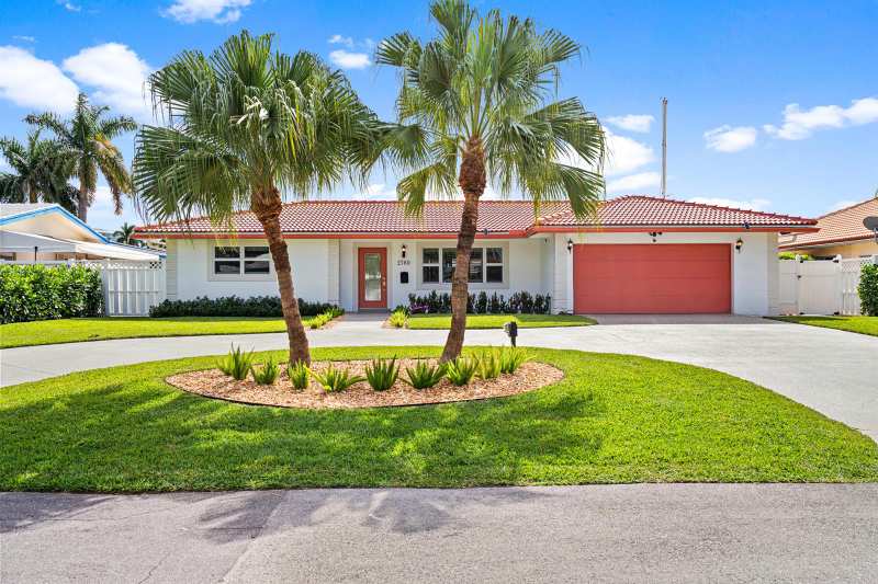 2760 NE 7TH Street, Pompano Beach FL 33062