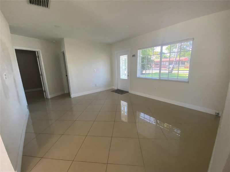 6325 Grant Court, Hollywood FL 33024