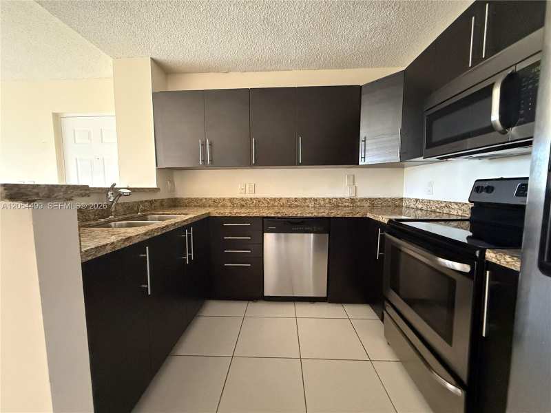 2011 Renaissance Blvd # 208, Miramar FL 33025