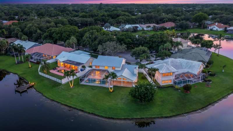 18862 Loblolly Pine Court, Jupiter FL 33458
