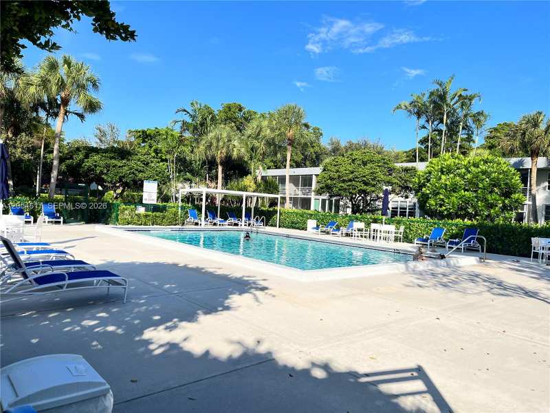 4280 Oaks Ter # 203, Pompano Beach FL 33069