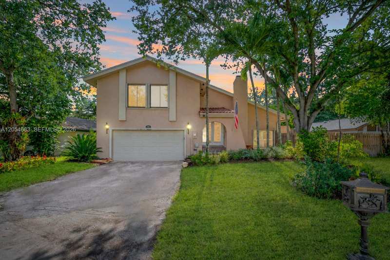 42 Birch Dr, Cooper City FL 33026