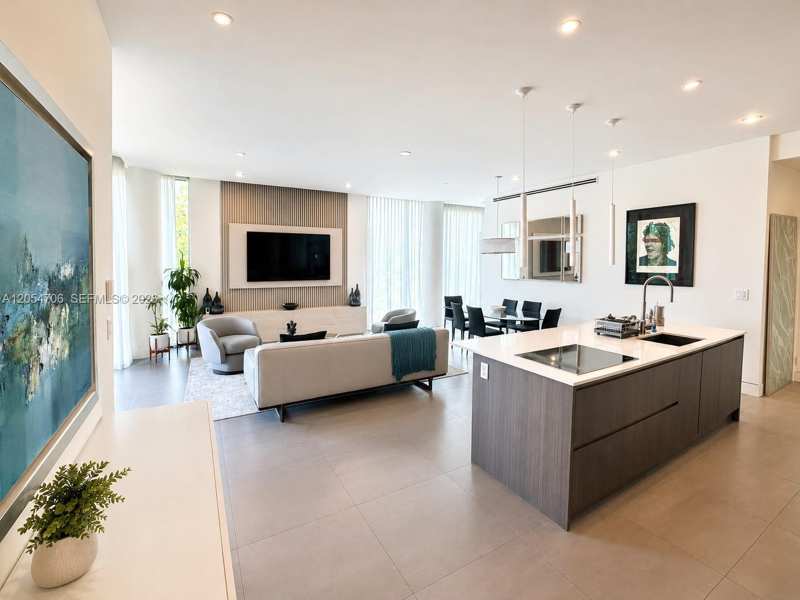 101 Sunrise Dr # 201, Key Biscayne FL 33149