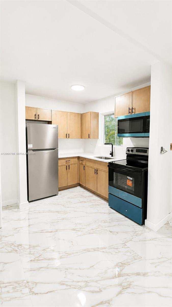 254 E Dania Beach Blvd # 7, Dania Beach FL 33004