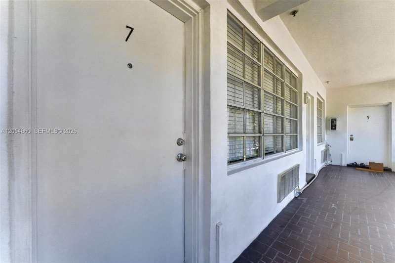 901 Pennsylvania Ave # 7, Miami Beach FL 33139