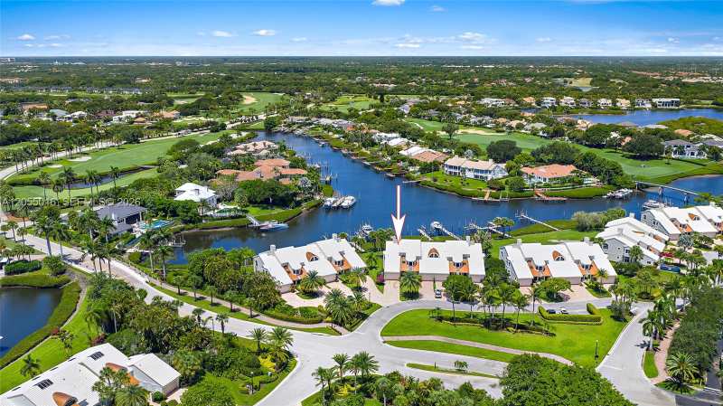 301 Captains Way # 301, Jupiter FL 33477