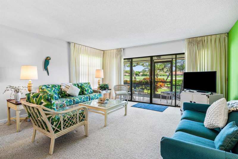 4085 Kittiwake Court, Boynton Beach FL 33436