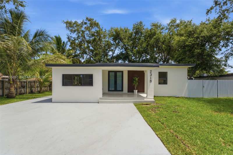 2315 NW 97th St, Miami FL 33147
