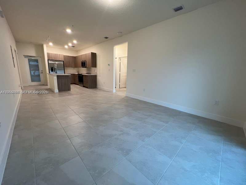 8363 NW 41st St # 104, Doral FL 33166