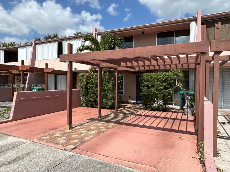 14110 Kendale Lakes Cir, Miami FL 33183