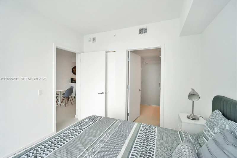 501 NE 31st St # 702, Miami FL 33137
