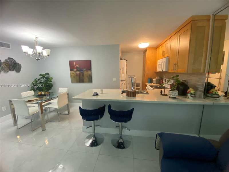2570 W 67th Pl # 2, Hialeah FL 33016