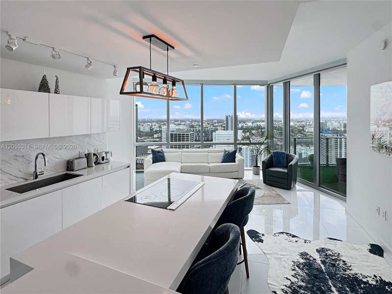 851 NE 1st Ave # 3210, Miami FL 33132