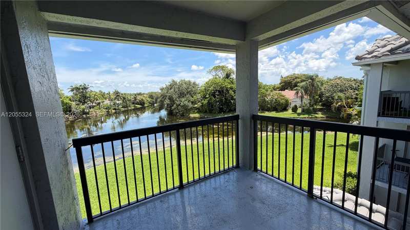 11225 W Atlantic Blvd # 304, Coral Springs FL 33071