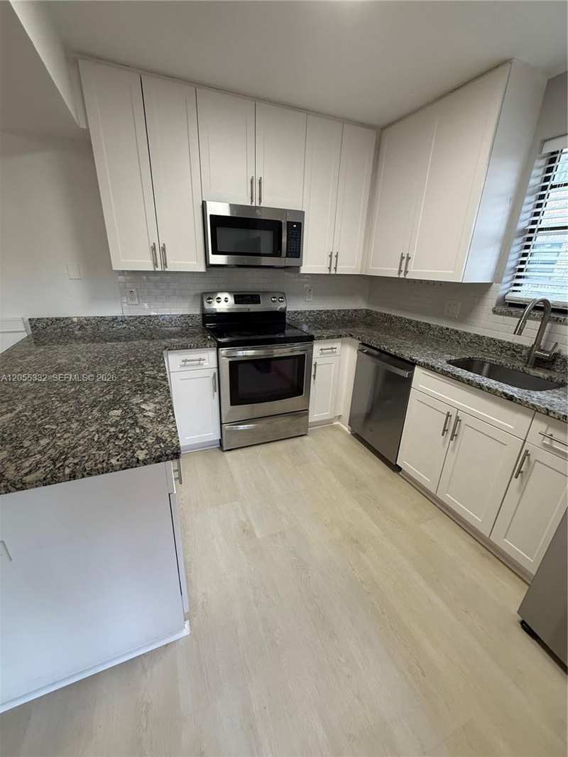 2501 NW 99th Ave # 2501, Coral Springs FL 33065