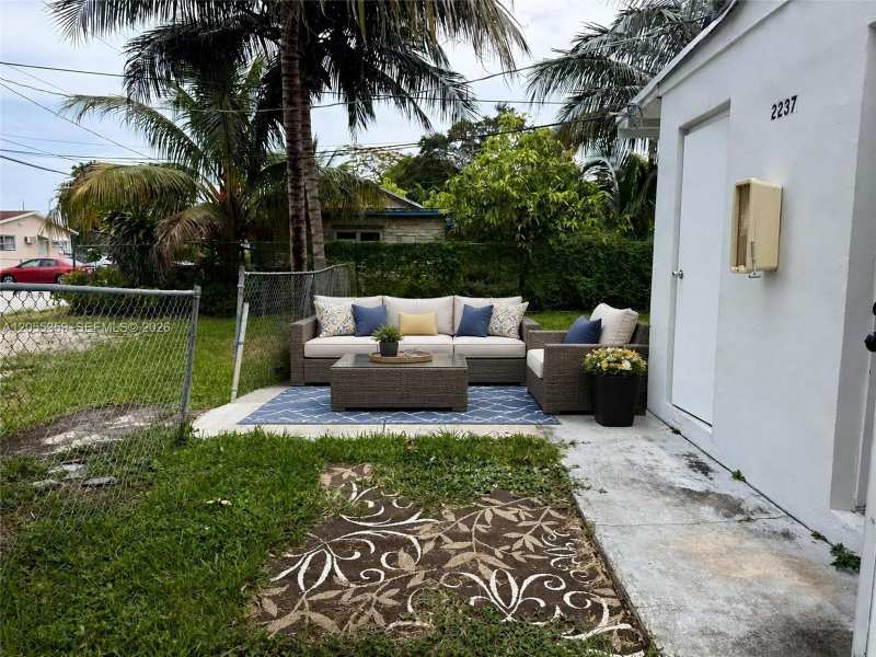2237 Wilson St # C, Hollywood FL 33020