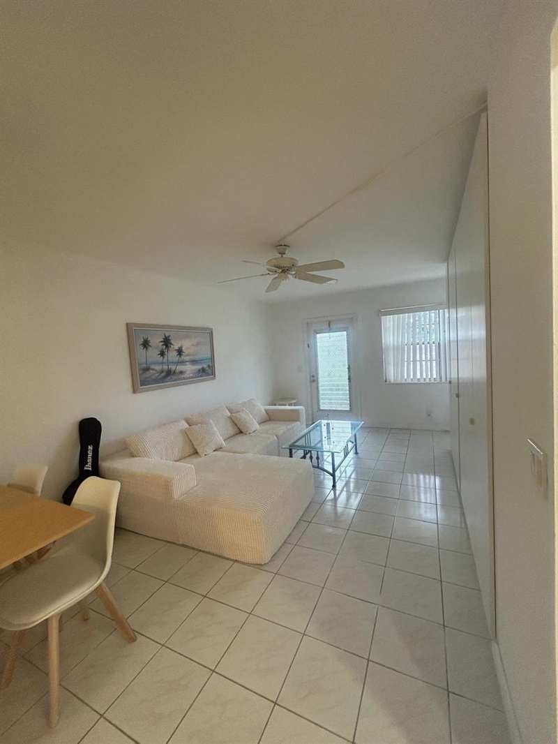 138 Markham G, Deerfield Beach FL 33442