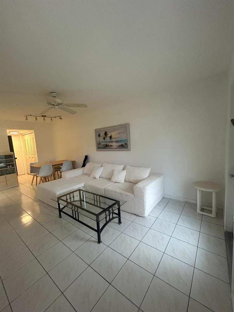 138 Markham G, Deerfield Beach FL 33442