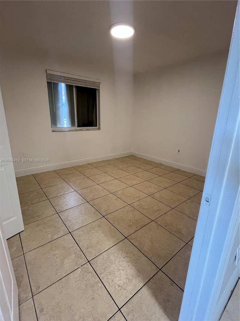 2185 NW 16th Ter # 7, Miami FL 33125