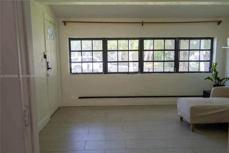 20530 Eagle Nest Rd, Cutler Bay FL 33189