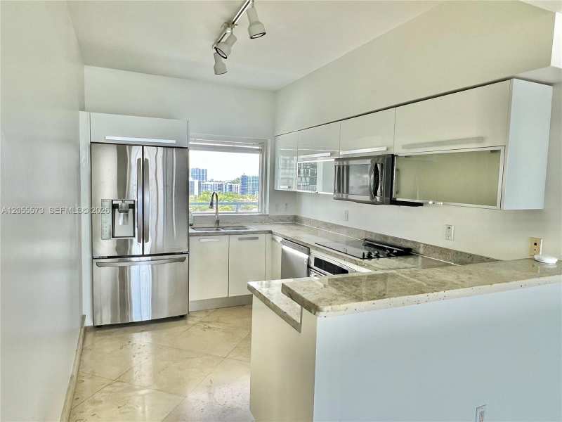 601 NE 36th St # 1307, Miami FL 33137