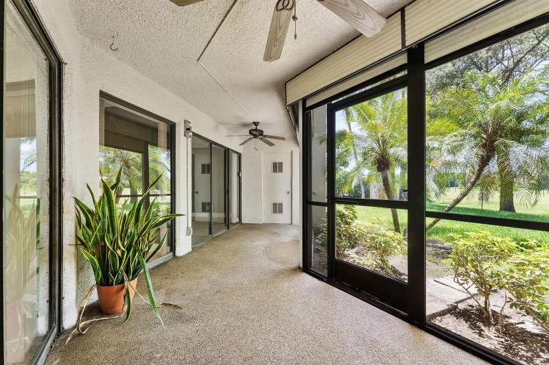 5800 Camino Del Sol # 102, Boca Raton FL 33433