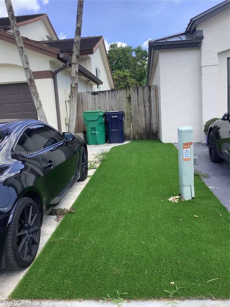 14230 SW 91st St, Miami FL 33186