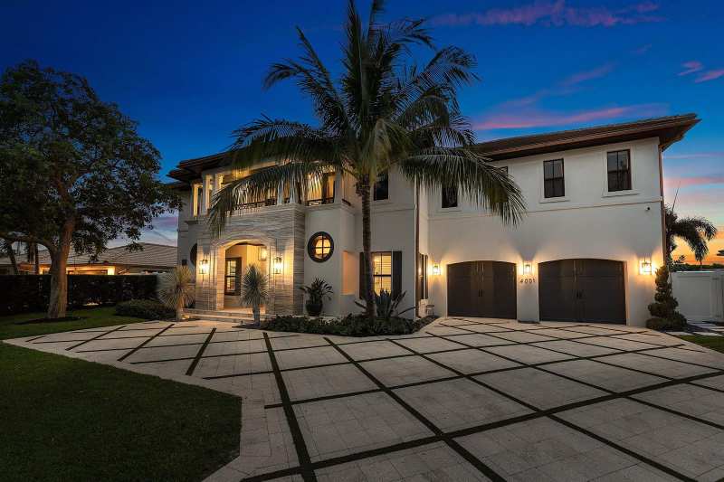 4001 NE 24TH Avenue, Lighthouse Point FL 33064