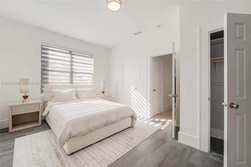 301 SW 10th Ave # 4, Miami FL 33130