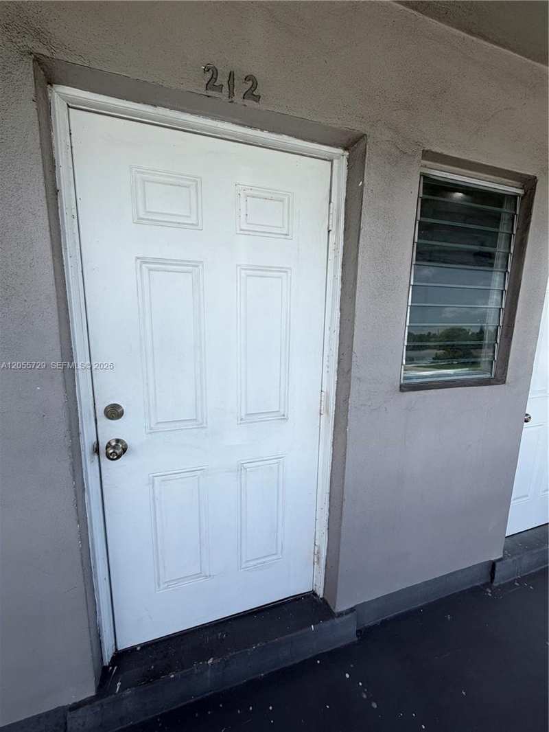 6720 Arbor Dr # 212, Miramar FL 33023