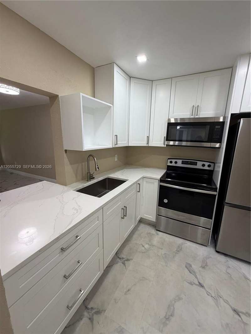 6720 Arbor Dr # 212, Miramar FL 33023