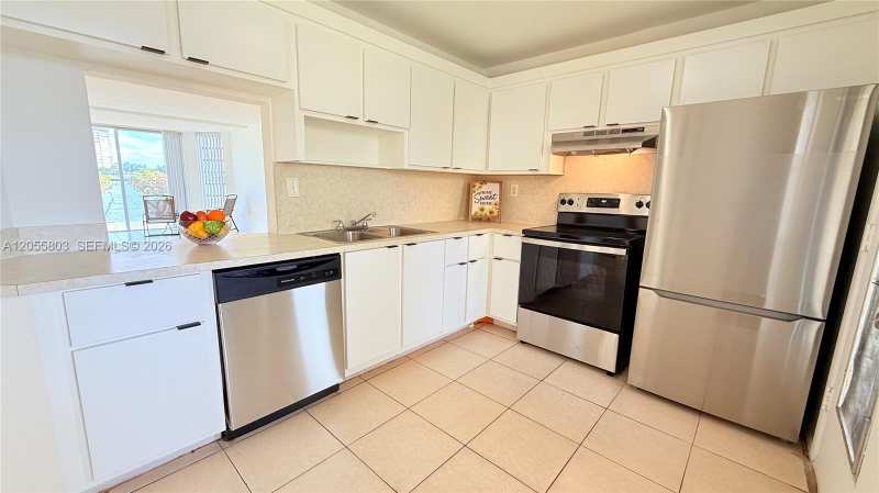 1302 NE 191st St # A118, Miami FL 33179