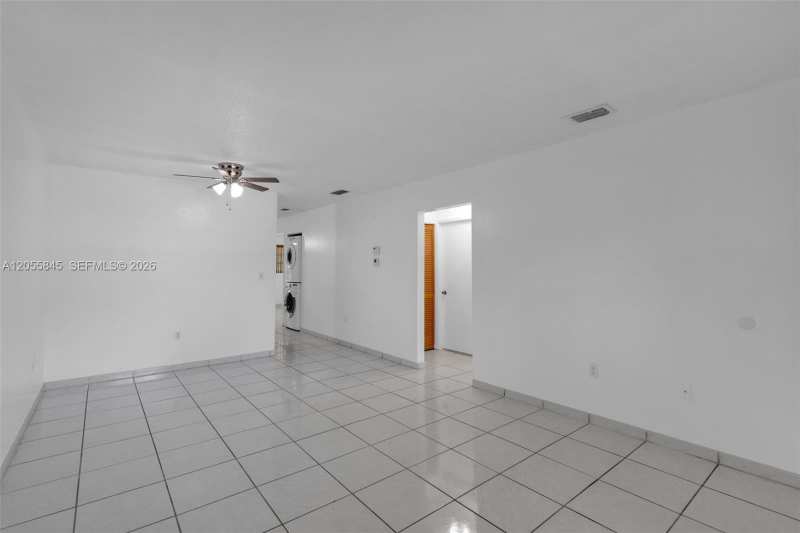 8851 NW 119th St # 3, Hialeah Gardens FL 33018