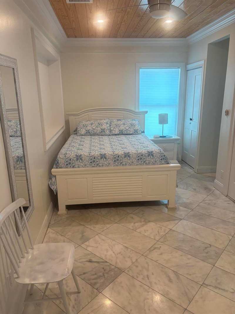 630 CLAREMORE Drive, West Palm Beach FL 33401