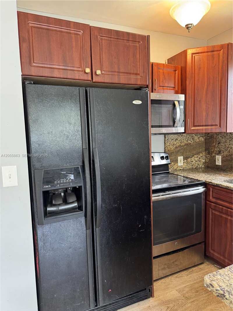 9512 NW 4th Ave # 1, Miami FL 33150