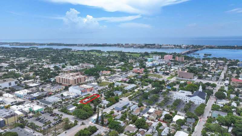 17 S L Street, FL 33460