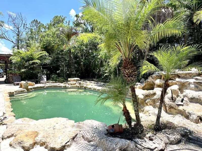 16887 W Trafalgar Drive W, FL 33470