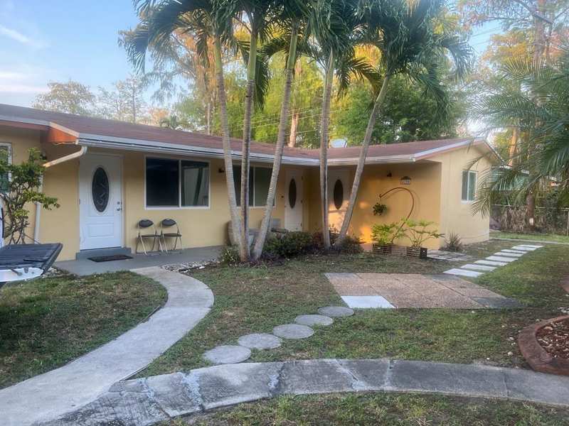 4250 NW 21st Avenue, Oakland Park FL 33309